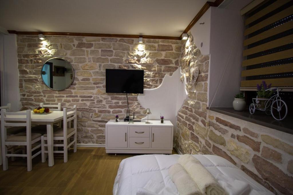 Solhouse Apartment Gjirokaster Luaran gambar